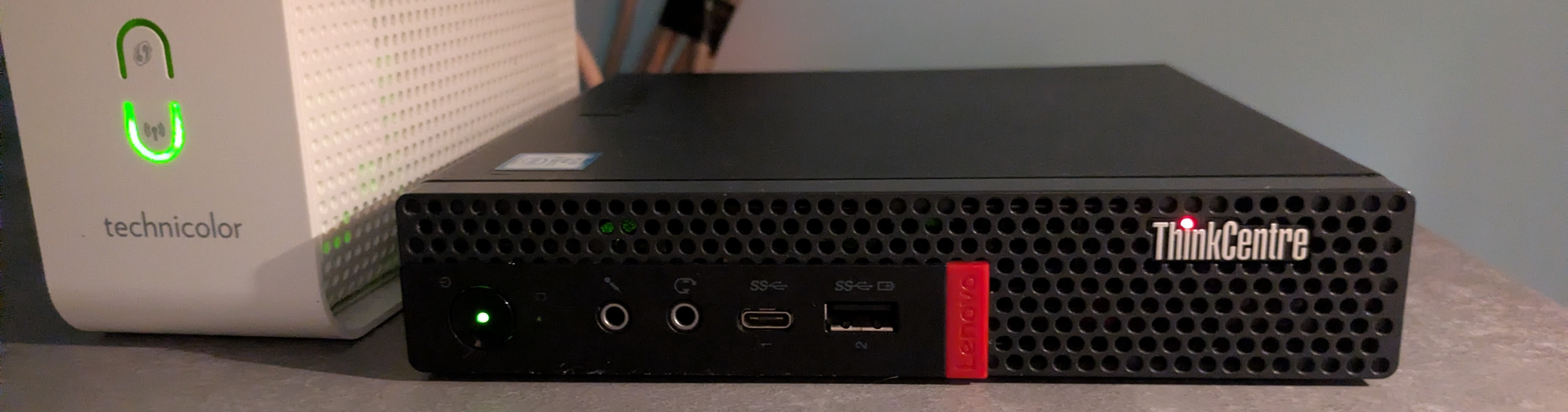 Lenovo ThinkCentre M920q Mini PC
